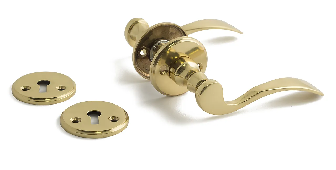 Dørvrider a9673 innv pol-mess pp polert messing dt 38-42 mm Dørvrider a9673 innv pol-mess pp polert messing dt 38-42 mm