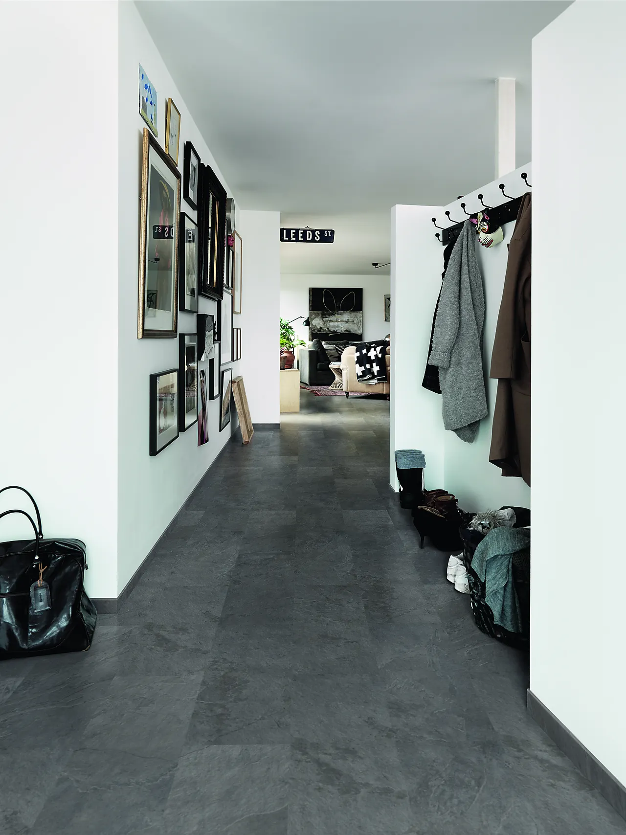 Vinylgulv Pergo Aura Pro Black Scivaro Slate Vinylgulv Pergo Aura Pro Black Scivaro Slate