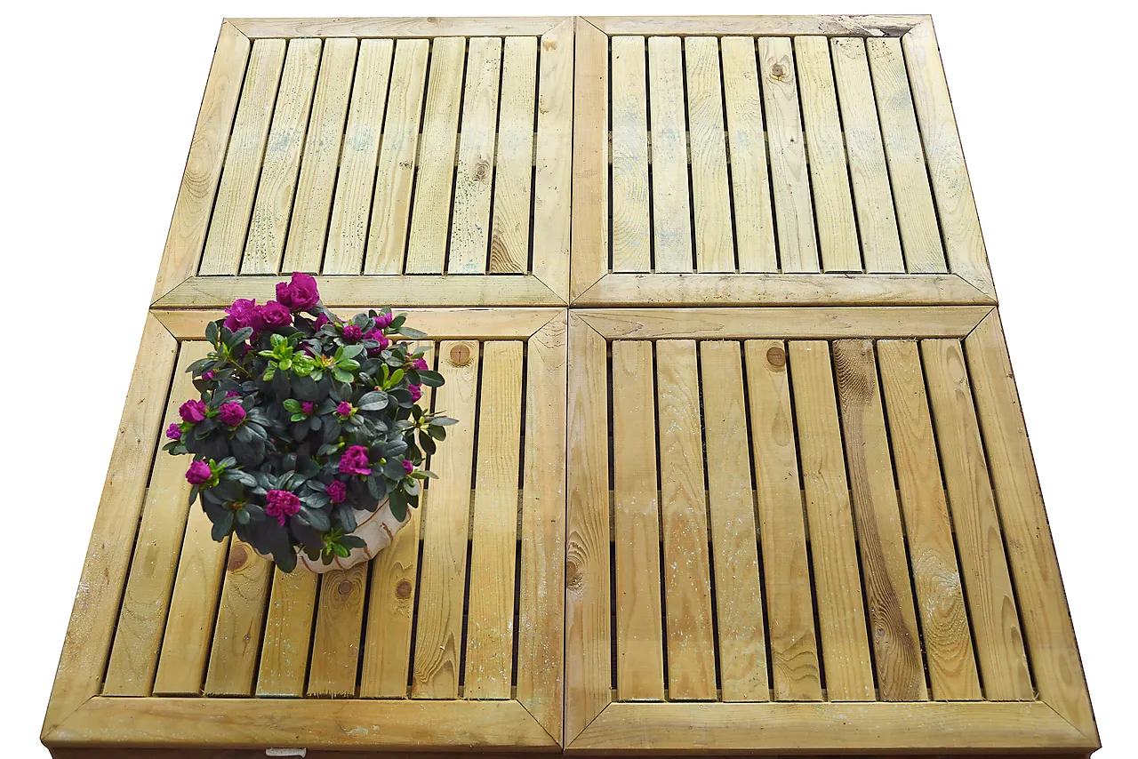 Trehelle 60x60cm m/innfelt ramme Trehelle 60x60cm m/innfelt ramme