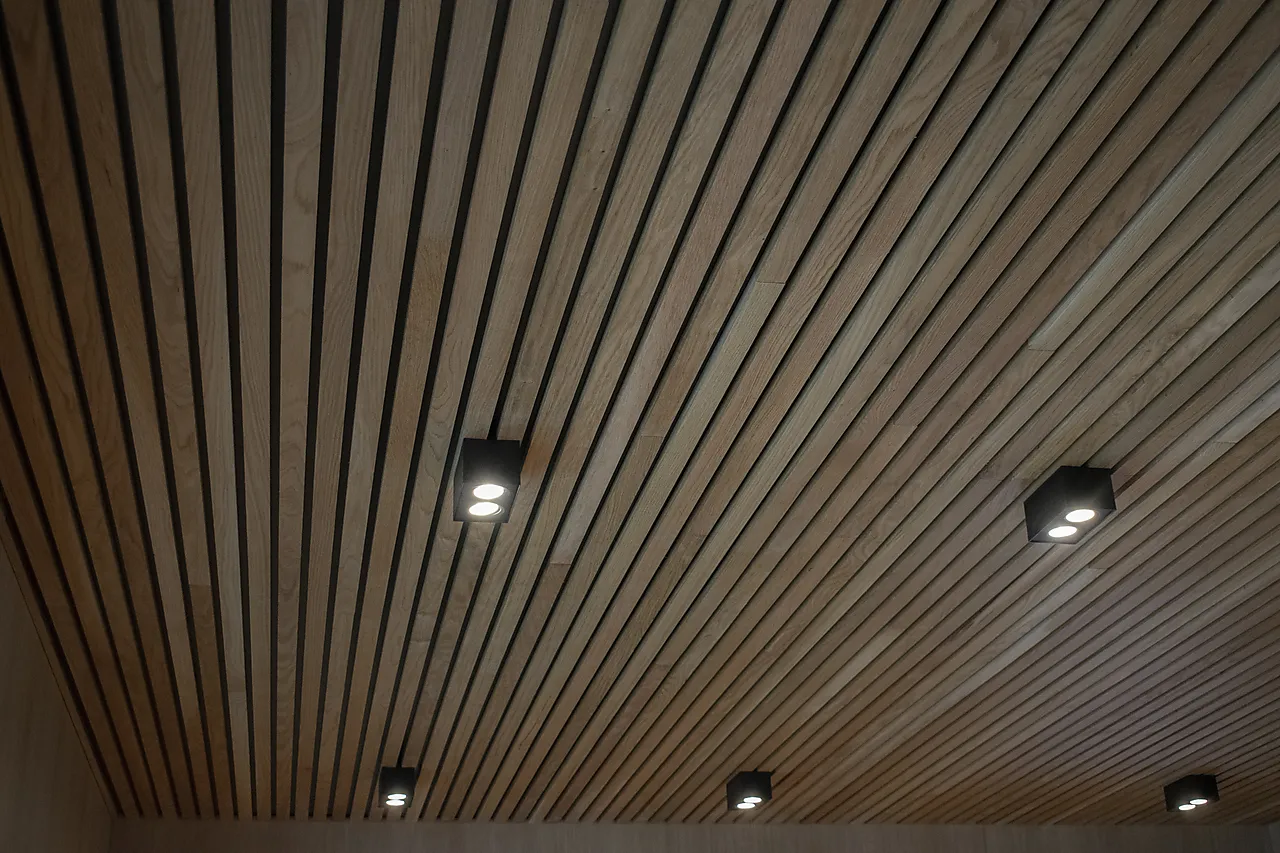 Eik 21x045 spile lakkert glattkant i eik null - null - 3 - Miniatyr