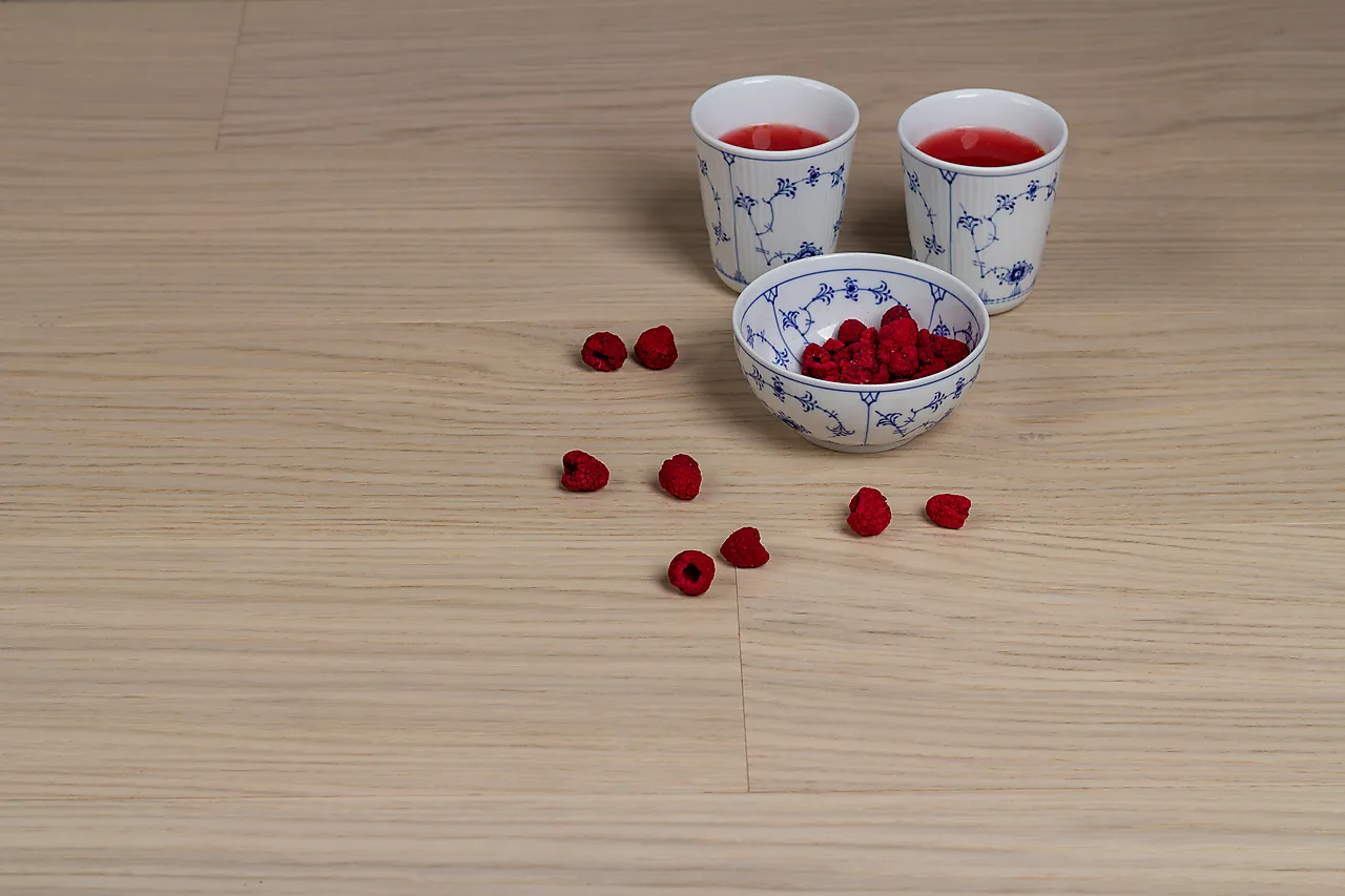 Finert tregulv eik Fryd hvit