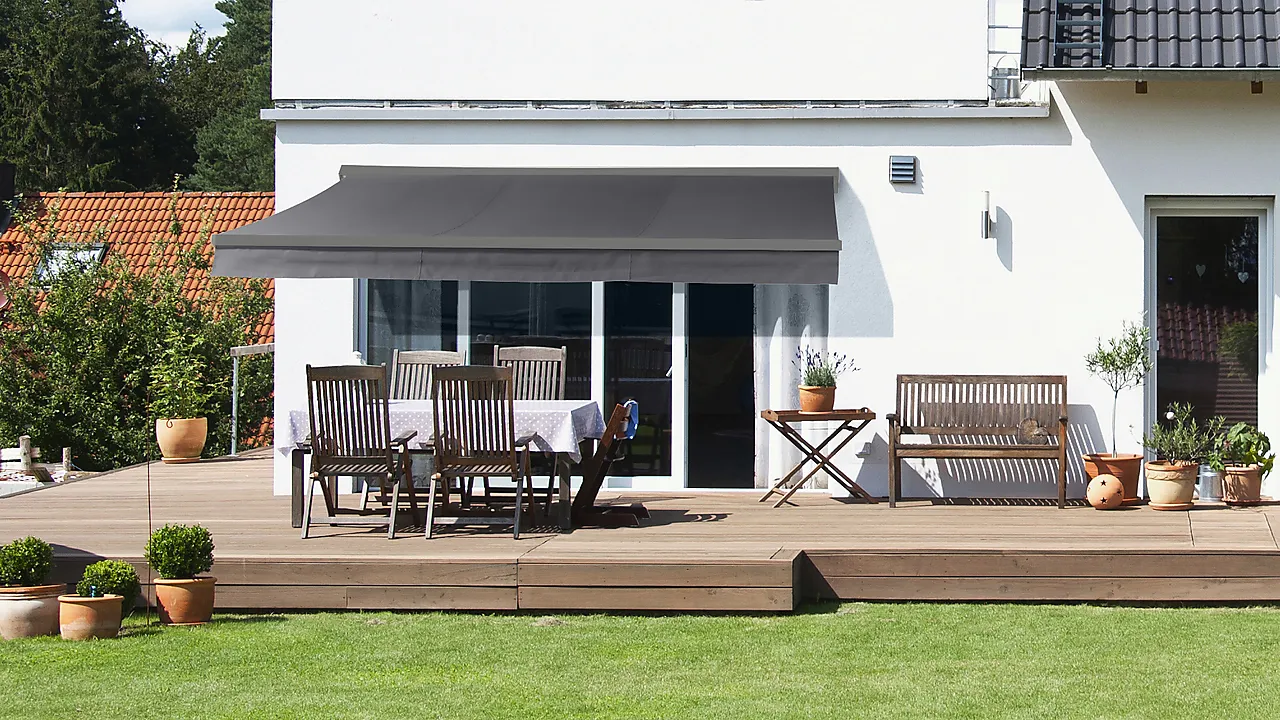 Markise halvkassett 4,8x2,5 meter Markise halvkassett 4,8x2,5 meter