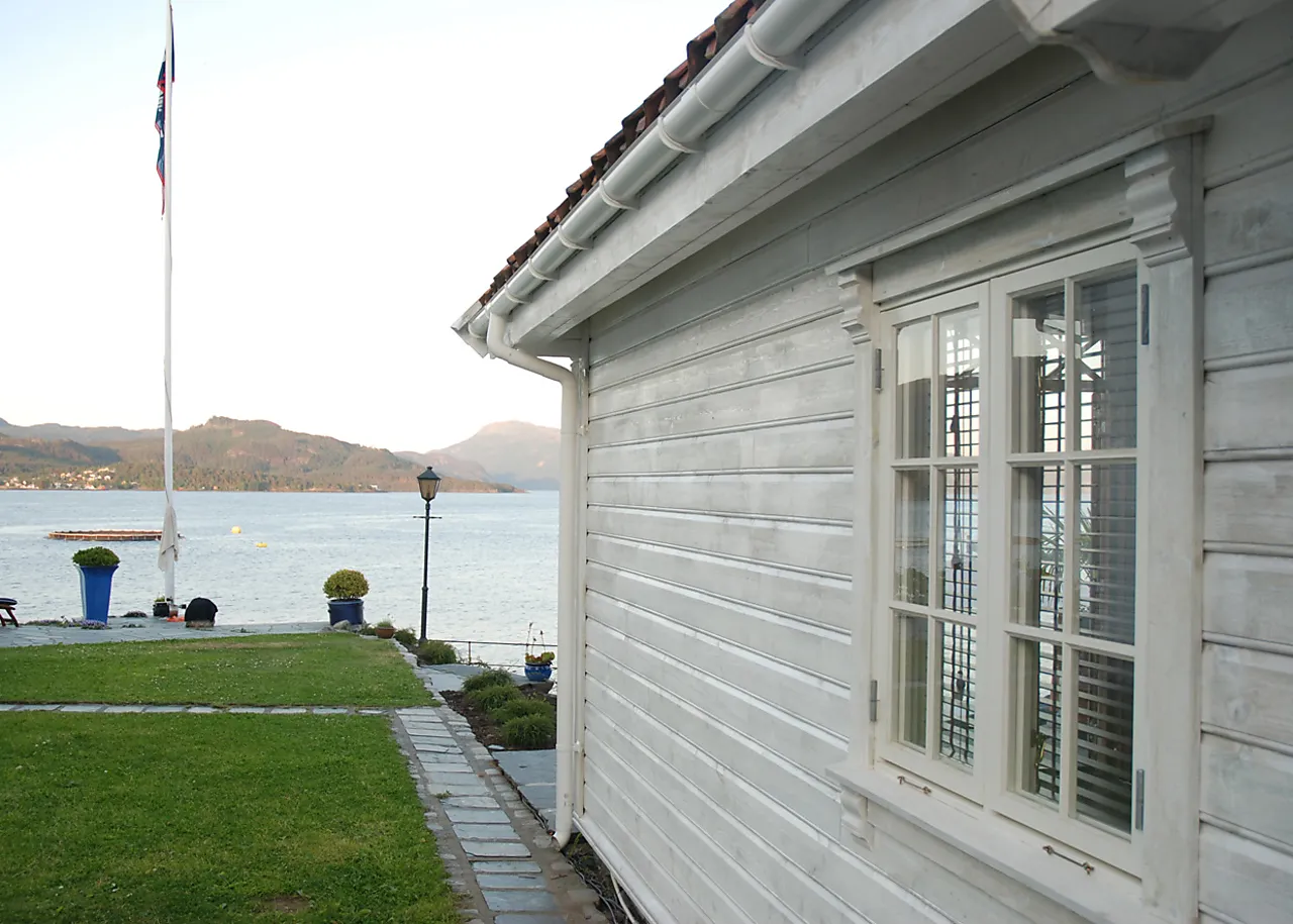 Vinkel til takrenne 90 grader utvendig 11 hvit null - null - 2 - Miniatyr