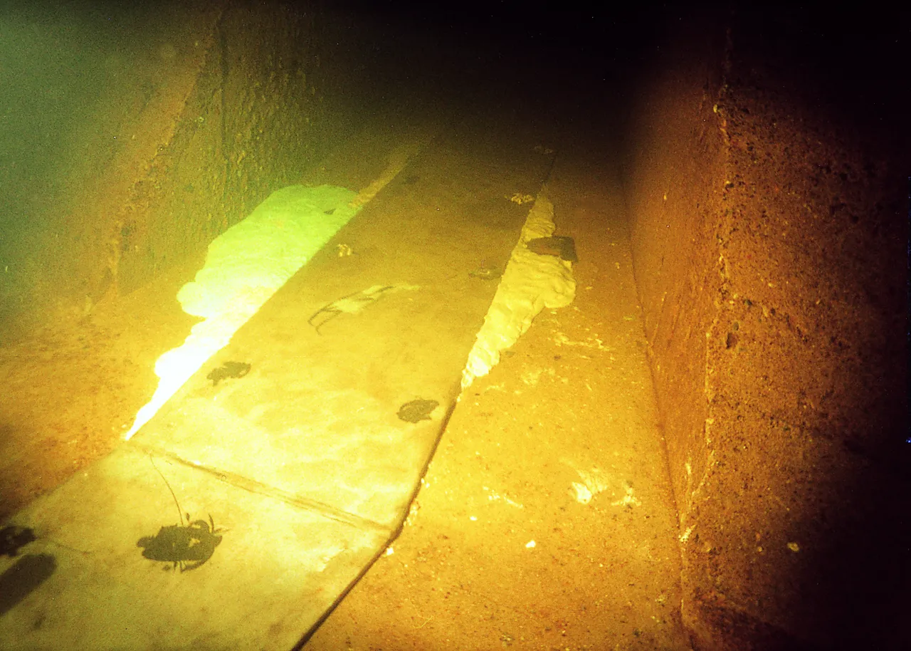 Sparkel undervann 2kg /a uv-s mapep mapepoxy uv-s /a 2 kg null - null - 2 - Miniatyr