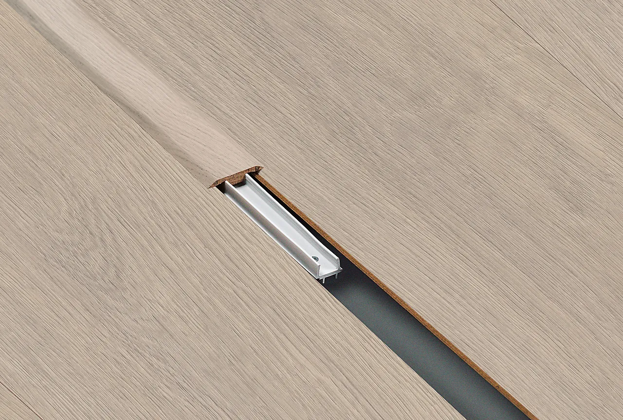 T-list 2,4 m golden lane