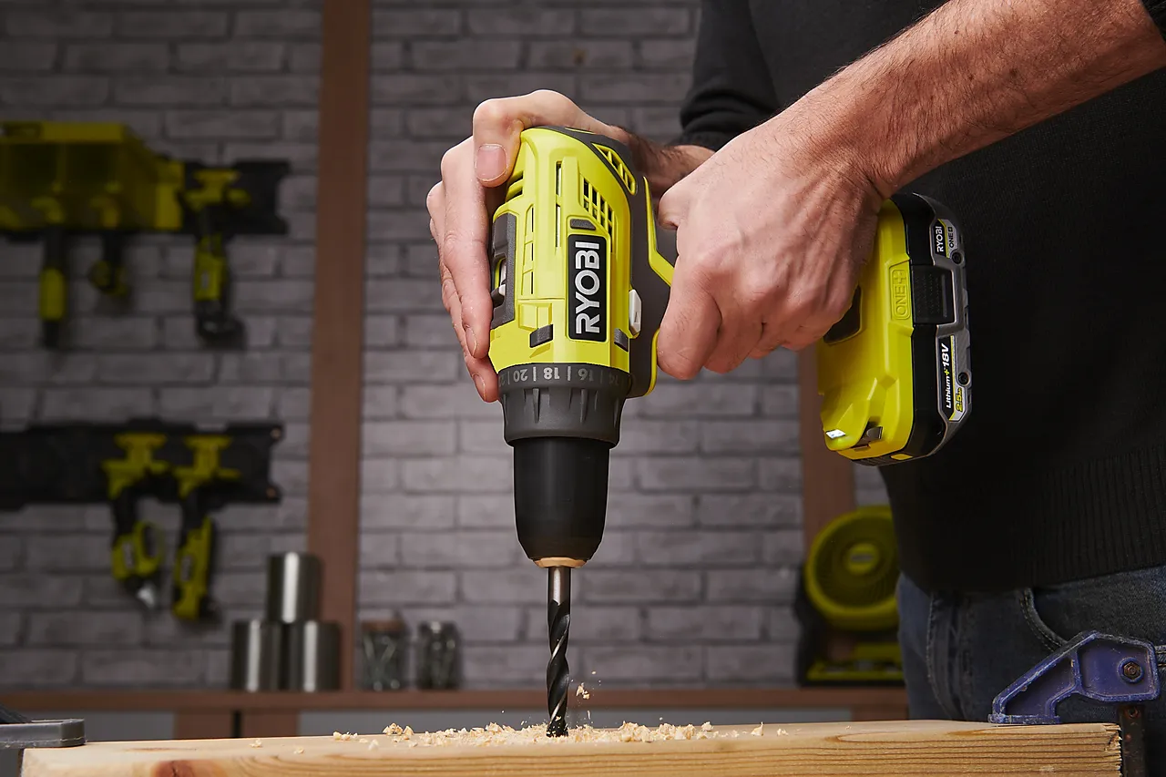 Ryobi ONE+ Drill sett R18DD32-1C20SA17 null - null - 2 - Miniatyr