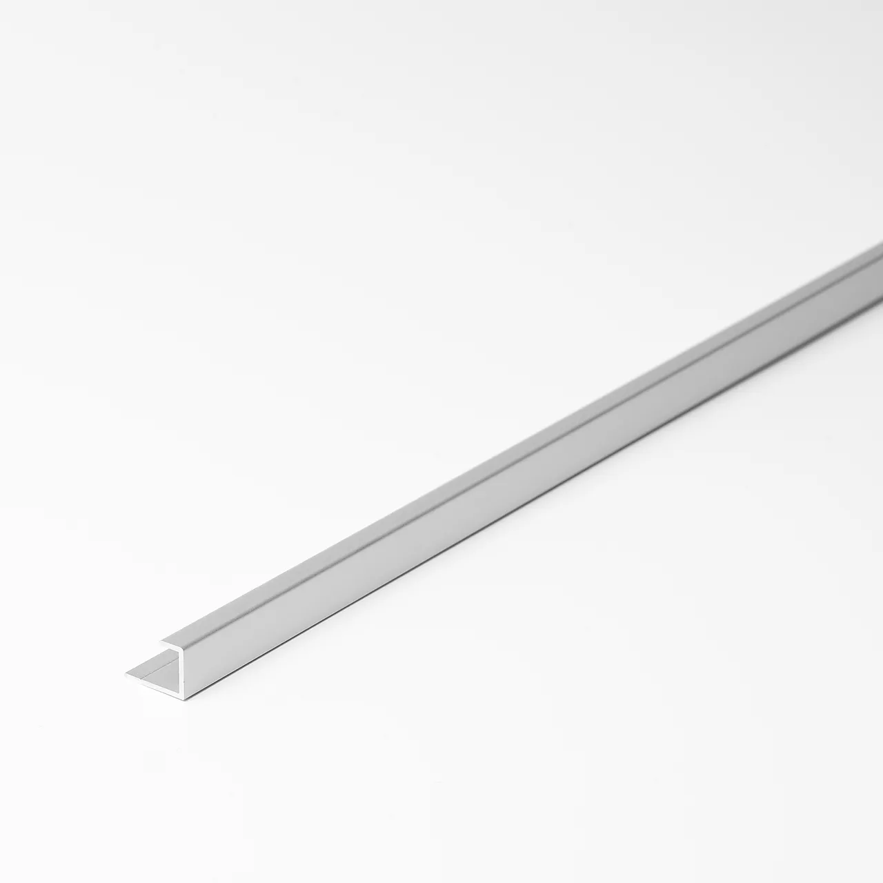 Avslutningslist natureloksert 2,4 m Avslutningslist natureloksert 2,4 m