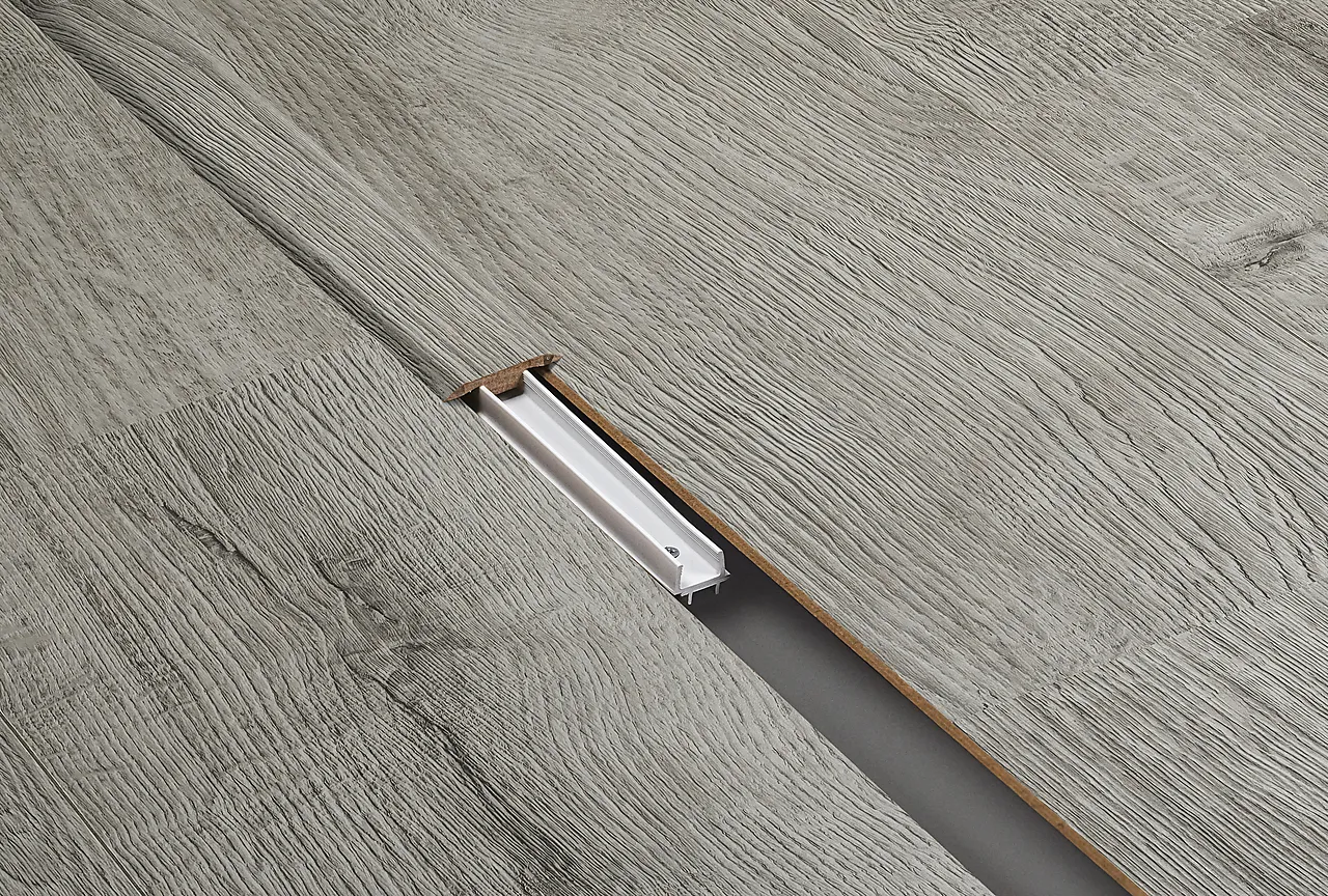 T-list 2400x11,1x44 mm eik København