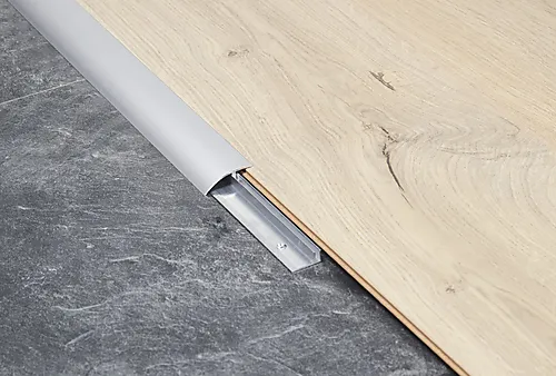 Nivålist aluminiu sølv 2m h7-12,3mm 2 meter lengde, høyde 7mm - 12,3 mm
