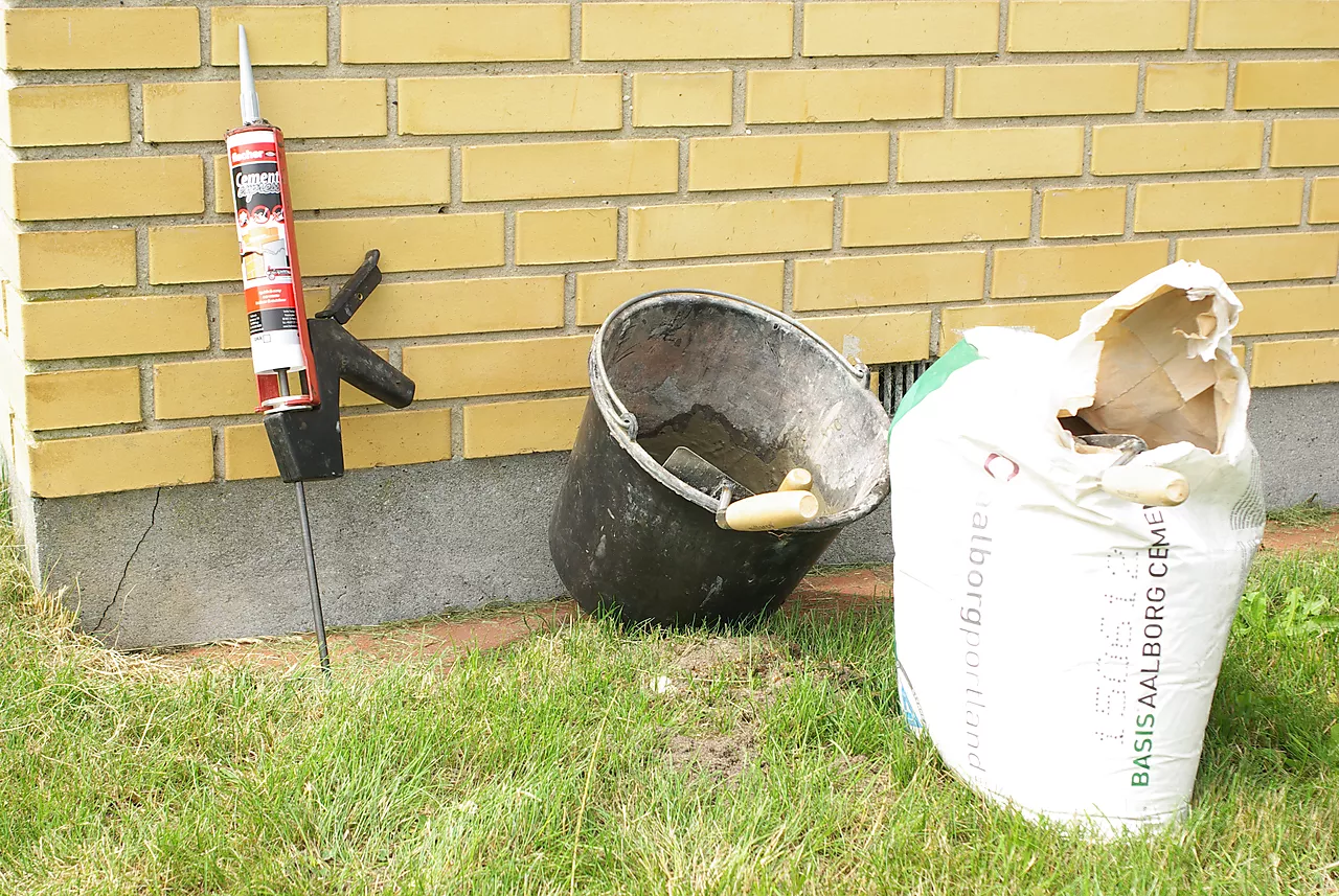 Cement Express grå 310 ml tube