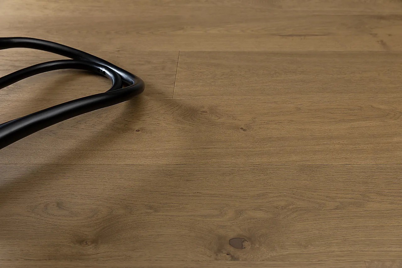 Gulv  herdet tre  gantoftamattlakk 1-stav bredde 20,8cm