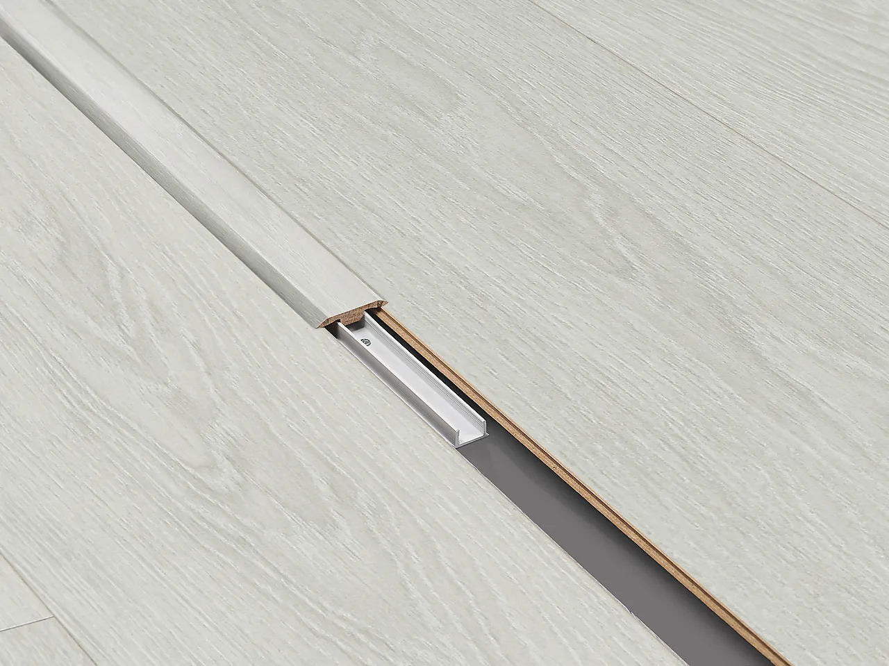 BerryAlloc T-list Charme White 2,4M