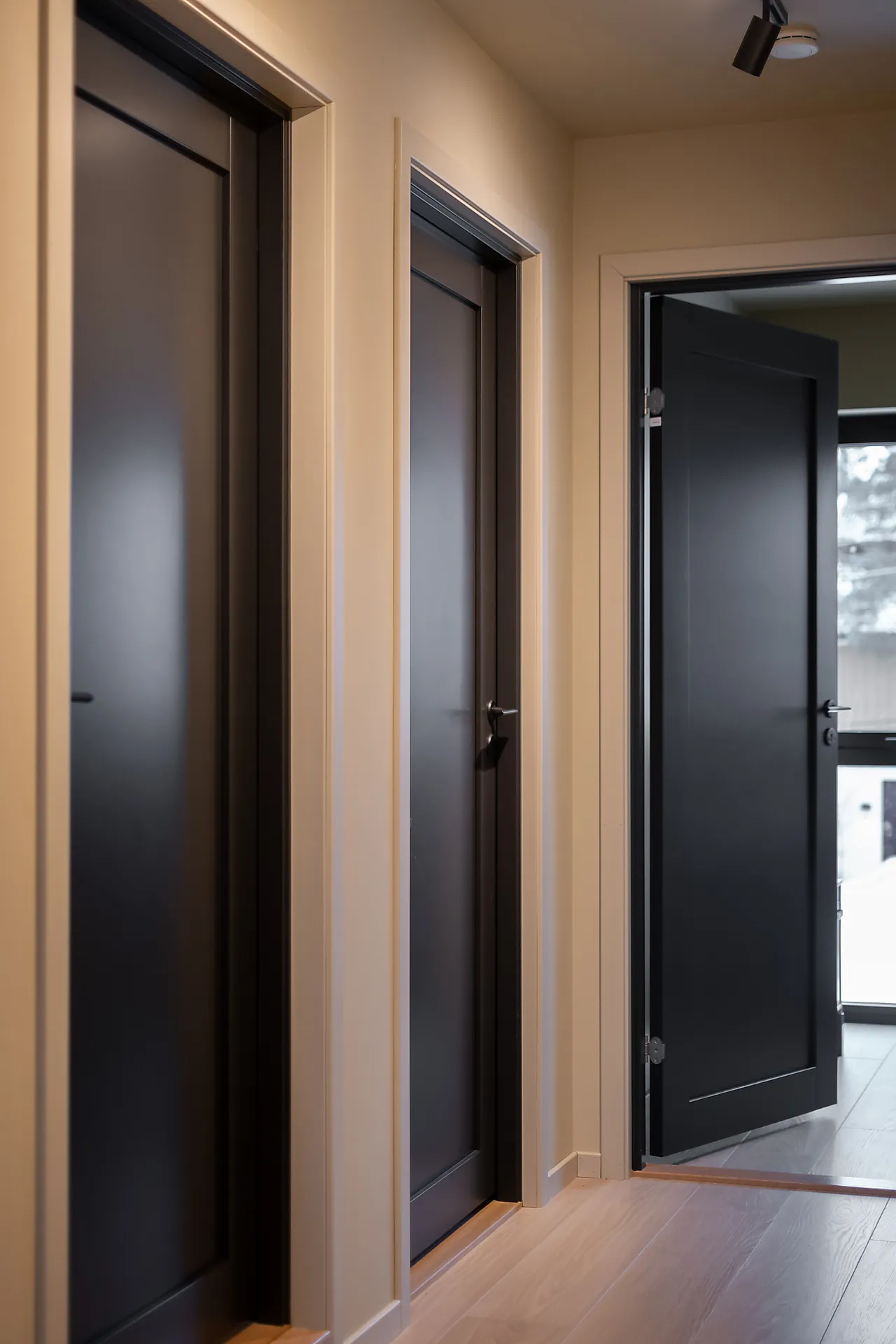 Innerdør Prima dempet sort 70x210 cm null - 70x210 - 2 - Miniatyr