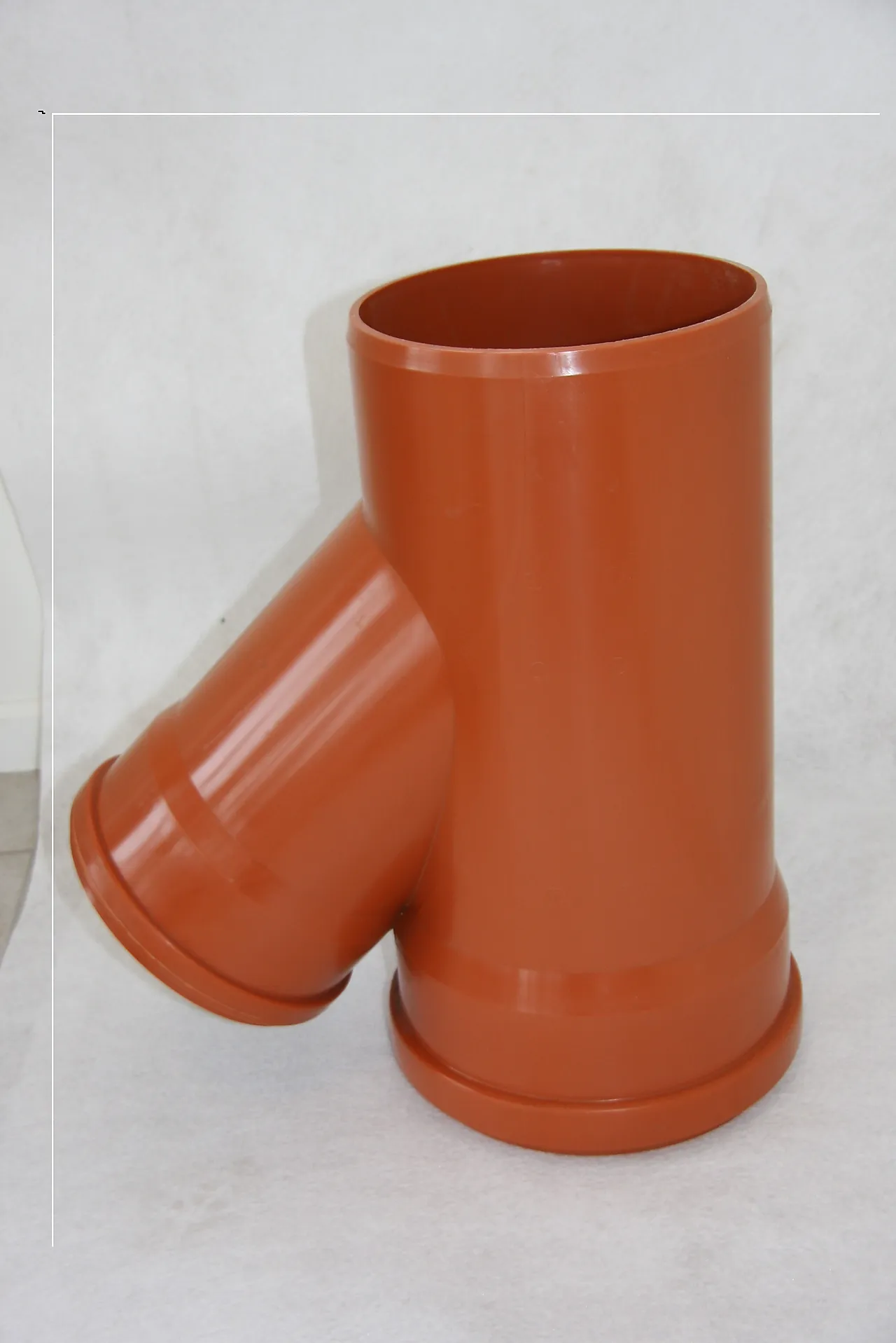 Grenrør avløp PP 160/110x45 brun Grenrør avløp PP 160/110x45 brun