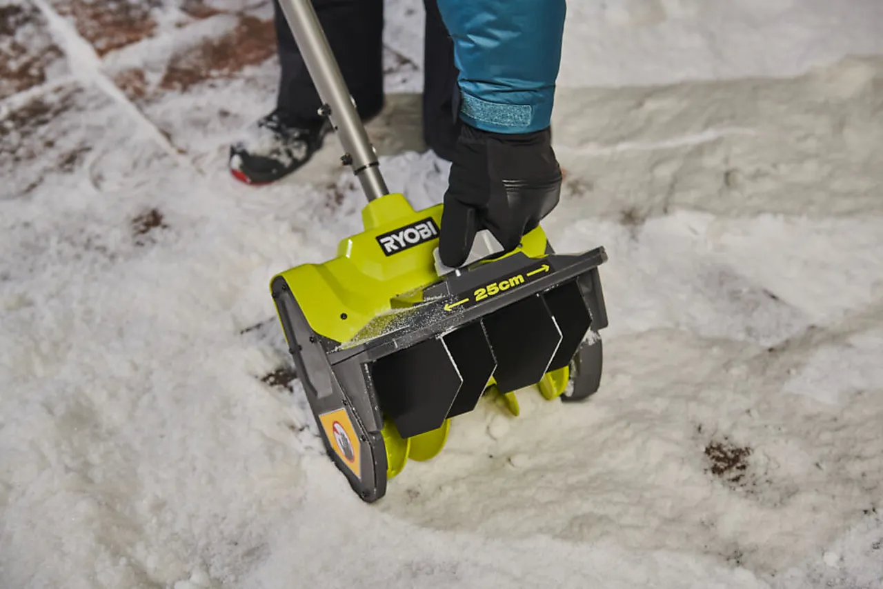 Snøfreser Ryobi RY18ST25B-140 18V ONE+ 25 cm null - null - 3 - Miniatyr