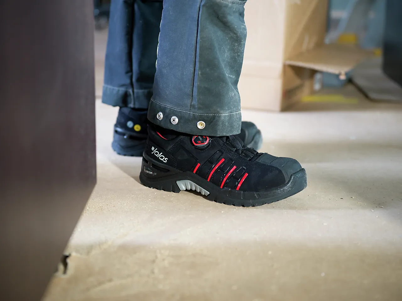 Vernesko 9965 47 jalas null - null - 3 - Miniatyr