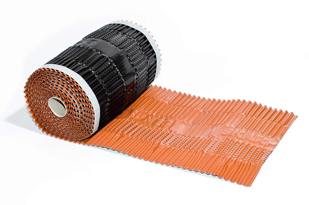 Møne/valmbånd på rull teglrød 5 meter Møne/valmbånd på rull teglrød 5 meter