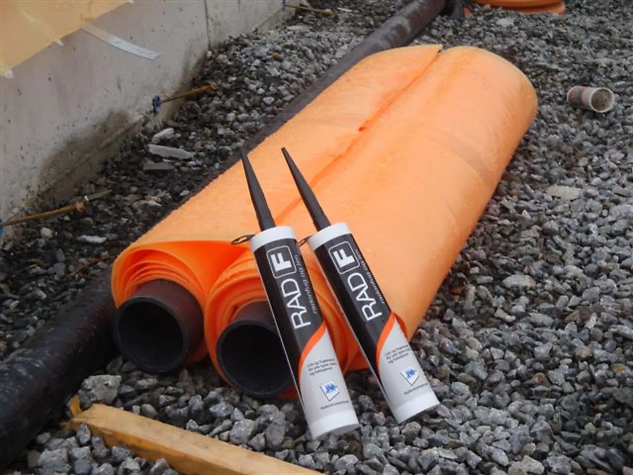 Rad F butylbasert fugemasse 300 ml Rad F butylbasert fugemasse 300 ml