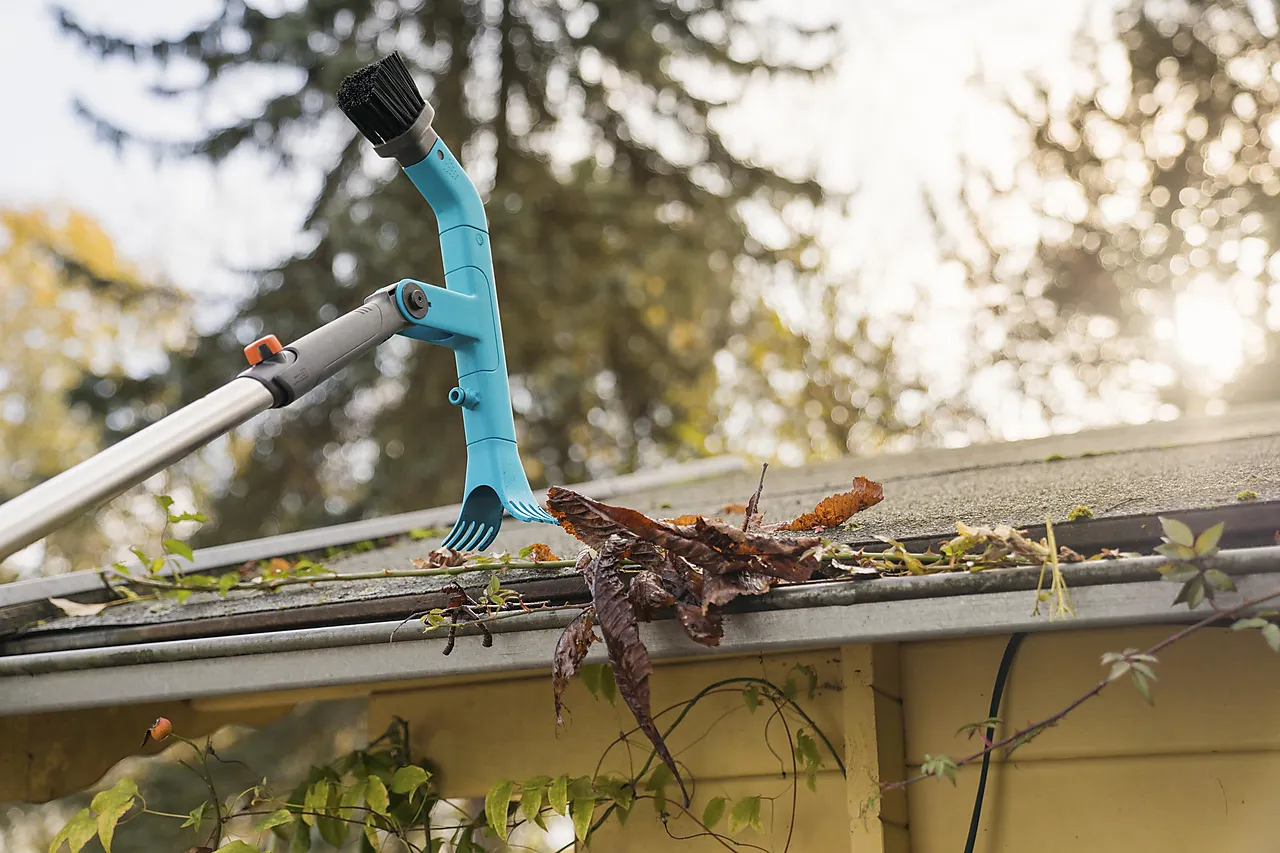 Takrennerenser med teleskopskaft display