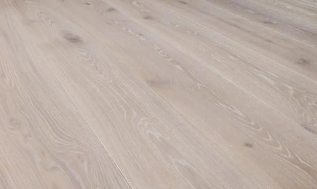 Eikegulv Heltre Massiv Valgfri Olje 21x200x1400-3000 mm Eikegulv Heltre Massiv Valgfri Olje 21x200x1400-3000 mm