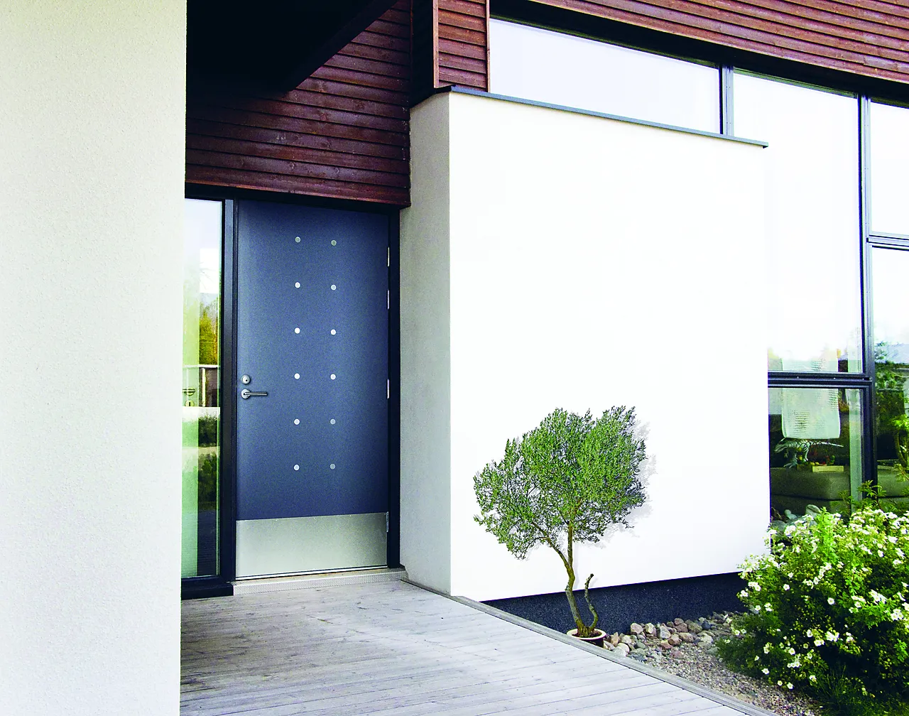 Ytterdør Fjell 07 svart høyre 90x210 cm