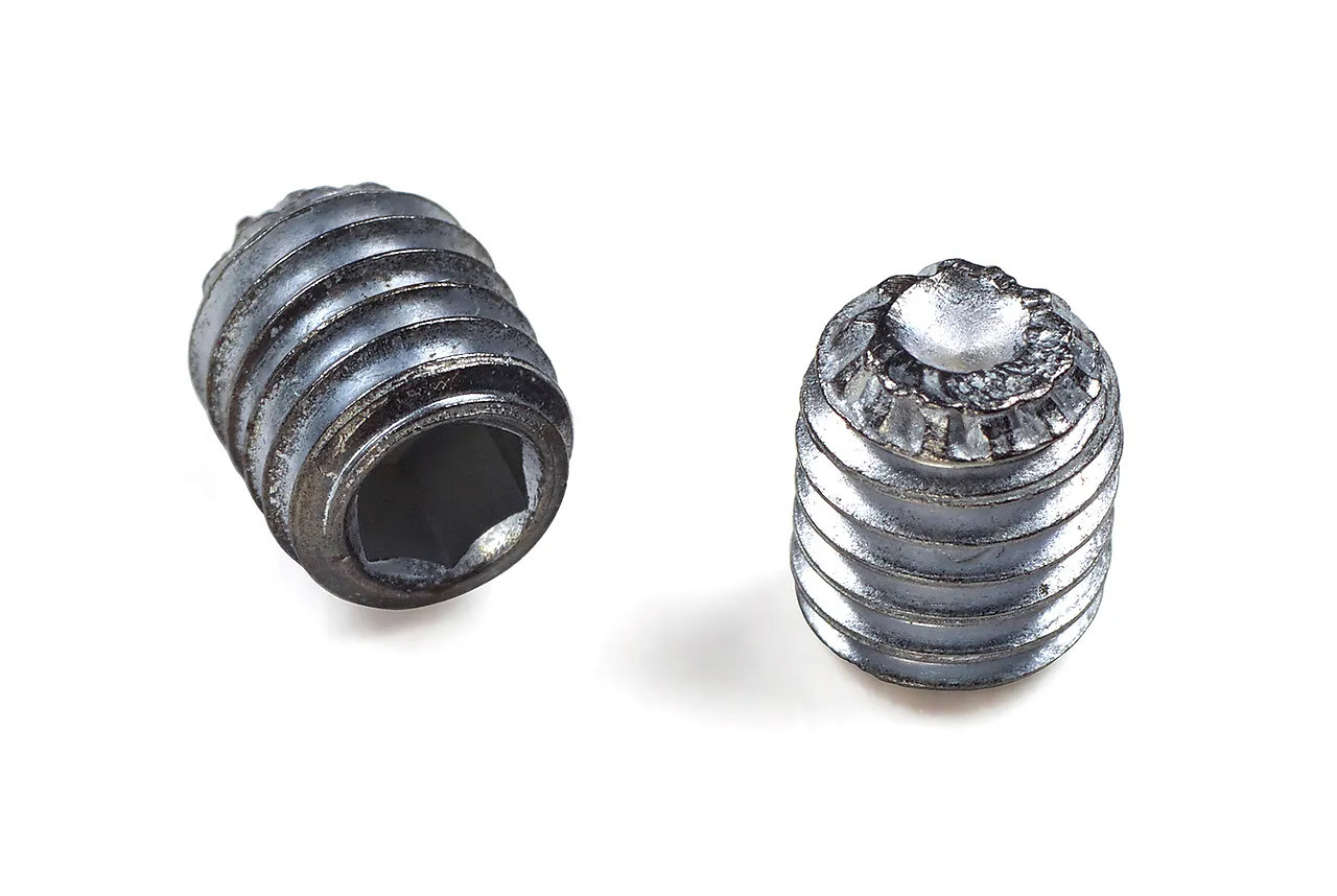 Settskrue unbrako m5 sb tilpasset dørvrider 683 og 689