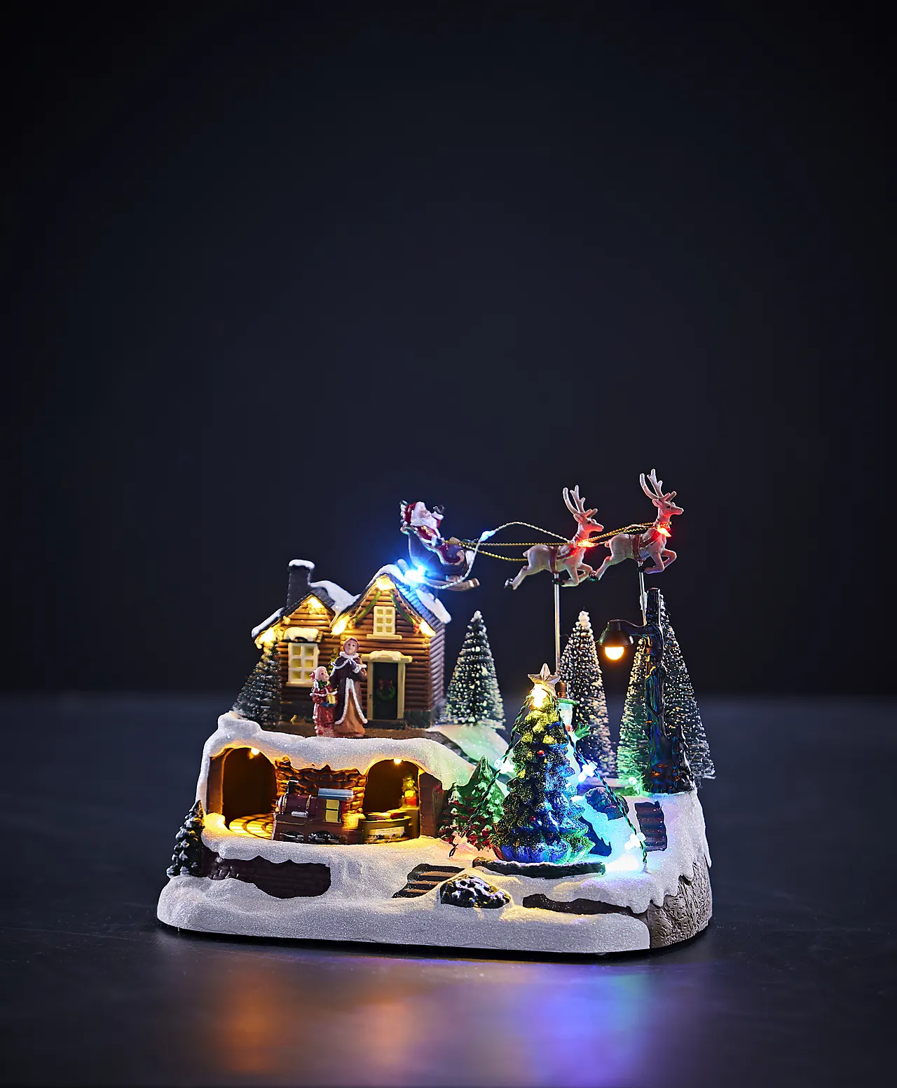 Juleby Flygende Julenisse 23,5x16x20 cm Juleby Flygende Julenisse 23,5x16x20 cm