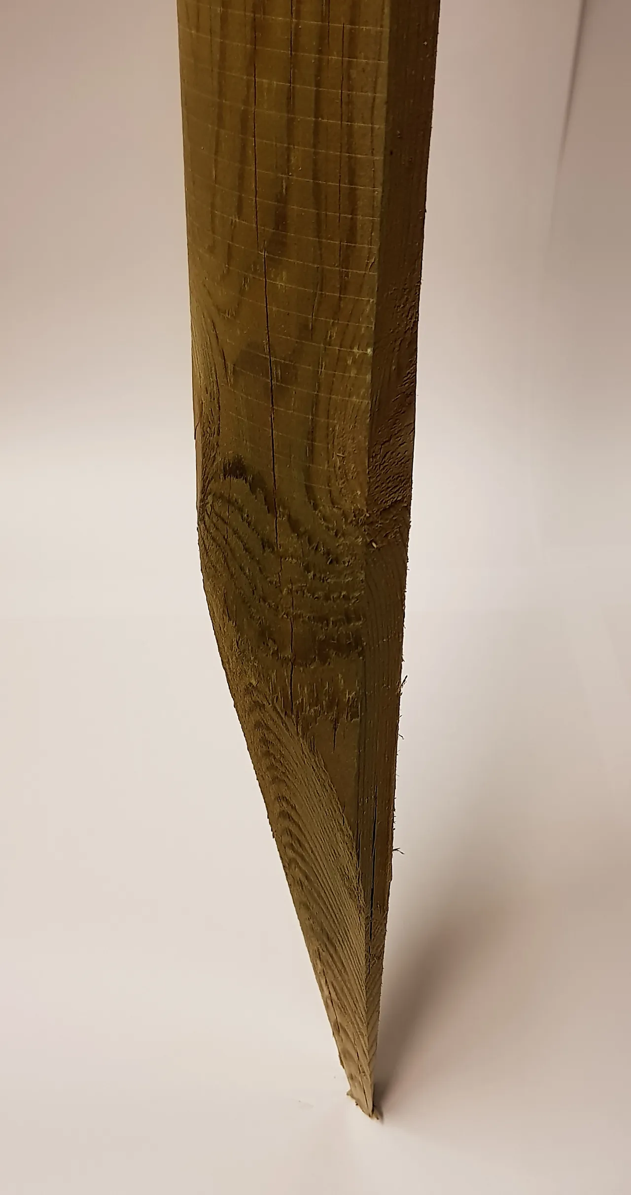 Furu 100x1750mm kløvd gjerdestolpe tanalith e - klasse a Furu 100x1750mm kløvd gjerdestolpe tanalith e - klasse a