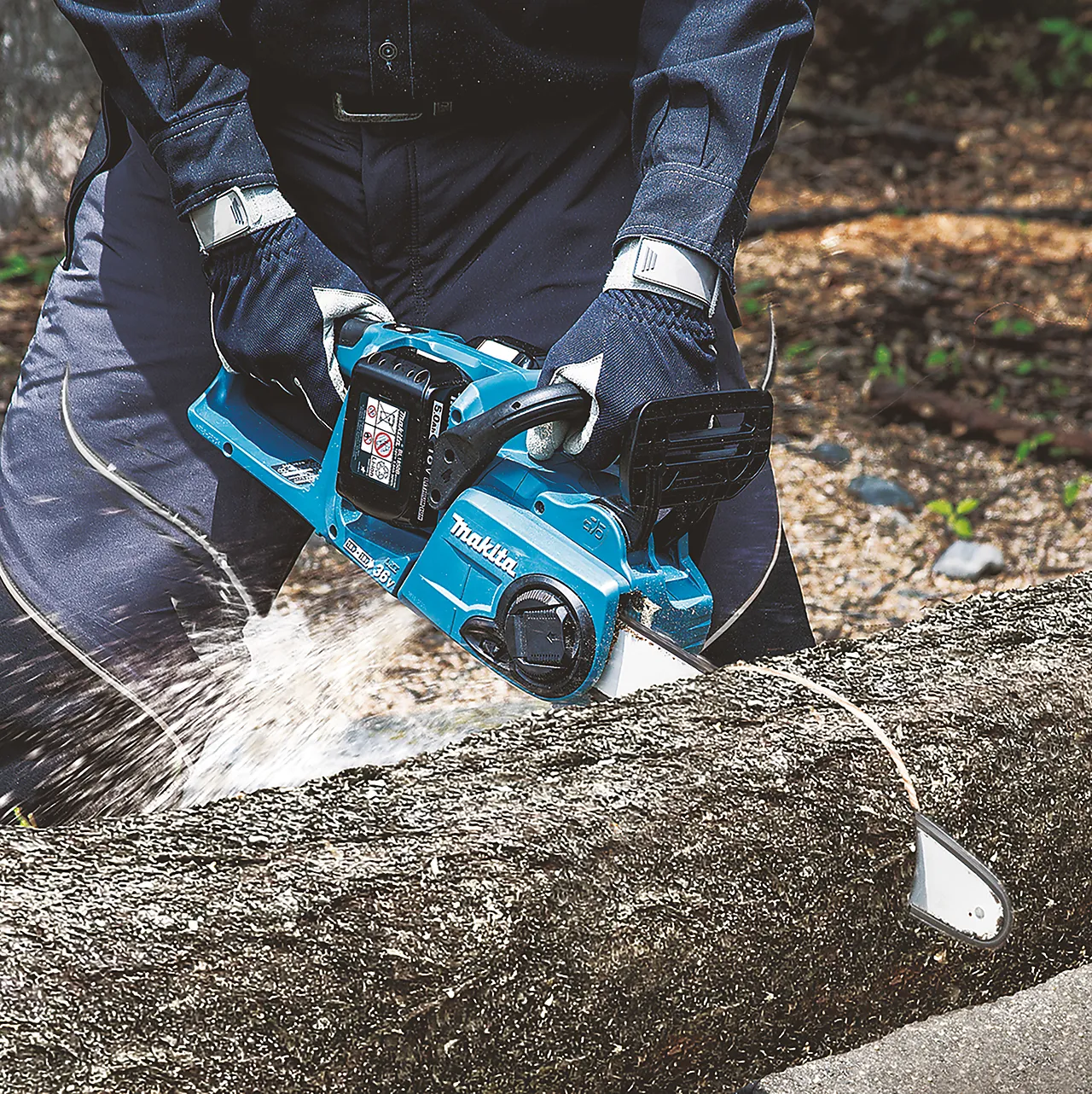 Kjedesag DUC353Z 2 x 18V 350 mm Kjedesag DUC353Z 2 x 18V 350 mm