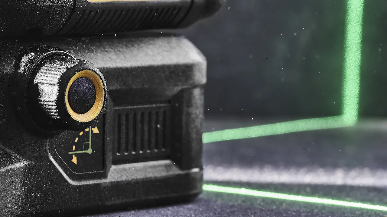 Linjelaser 360° grønn u/batteri DCE089NG18-XJ null - null - 3 - Miniatyr