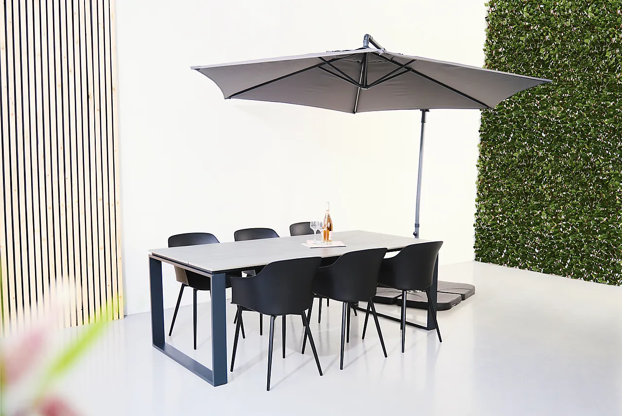 Hagestol sort Camilla Hagestol sort Camilla