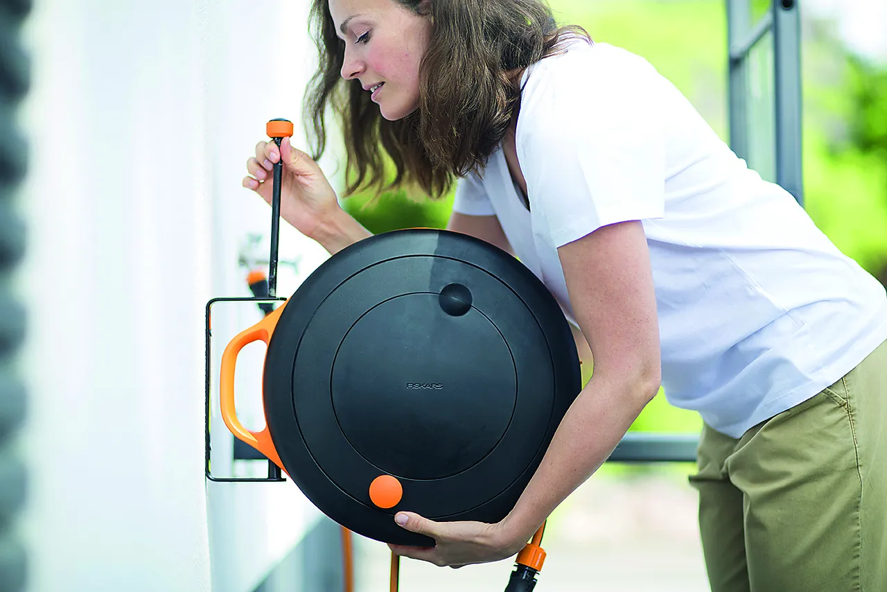 Fiskars Veggbrakett for slangetrommel Fiskars Veggbrakett for slangetrommel