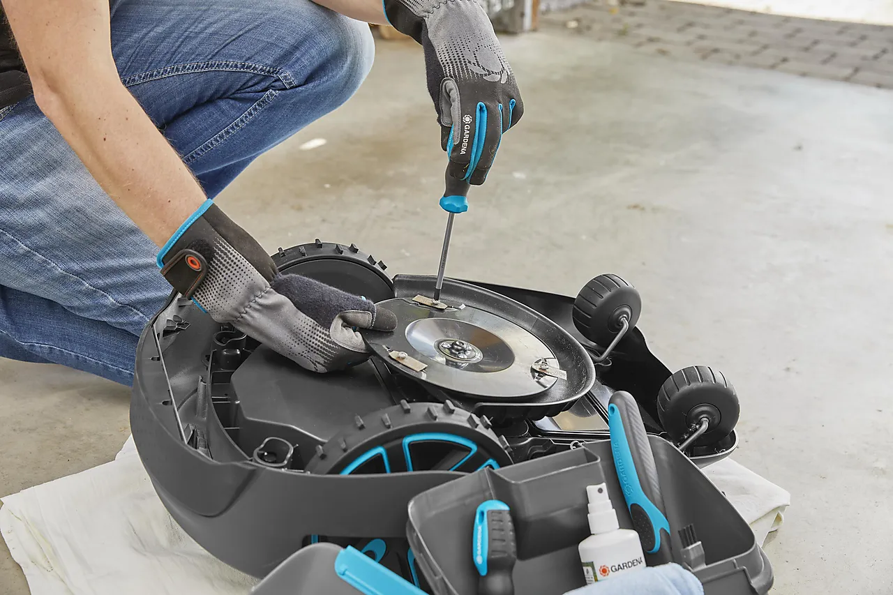 Rengjøringssett til robotklipper null - null - 2 - Miniatyr