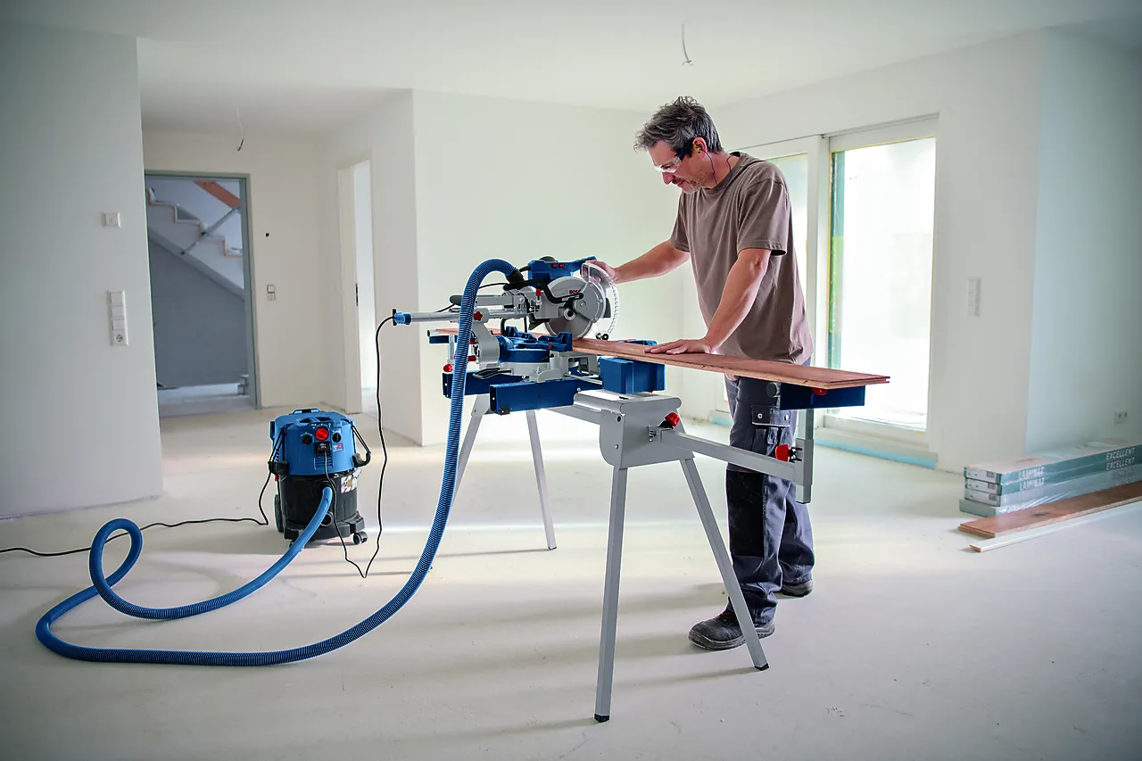 Kapp-/gjæringssag gcm 305-216 d Kapp-/gjæringssag gcm 305-216 d