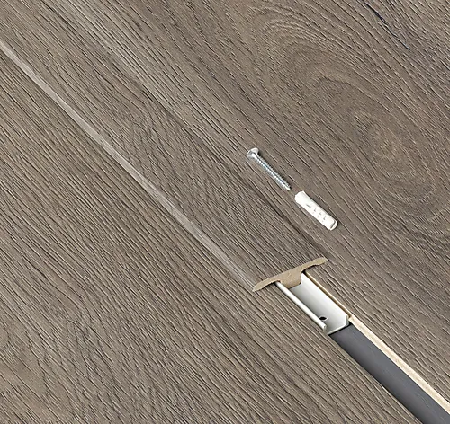 T-list 2400x11,1x44 mm Ventura boulevard