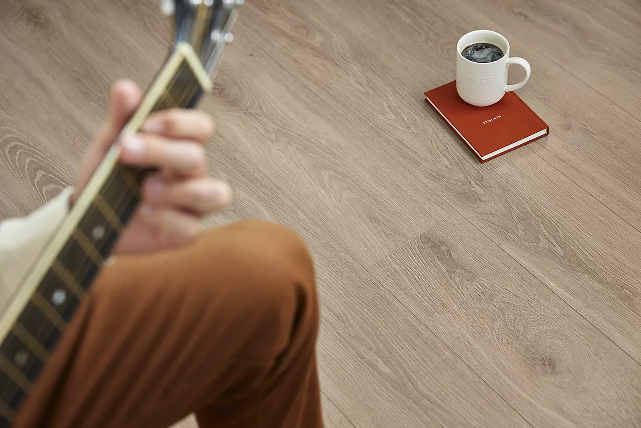 BerryAlloc Connect 8 XL Bloom Light Brown laminatgulv