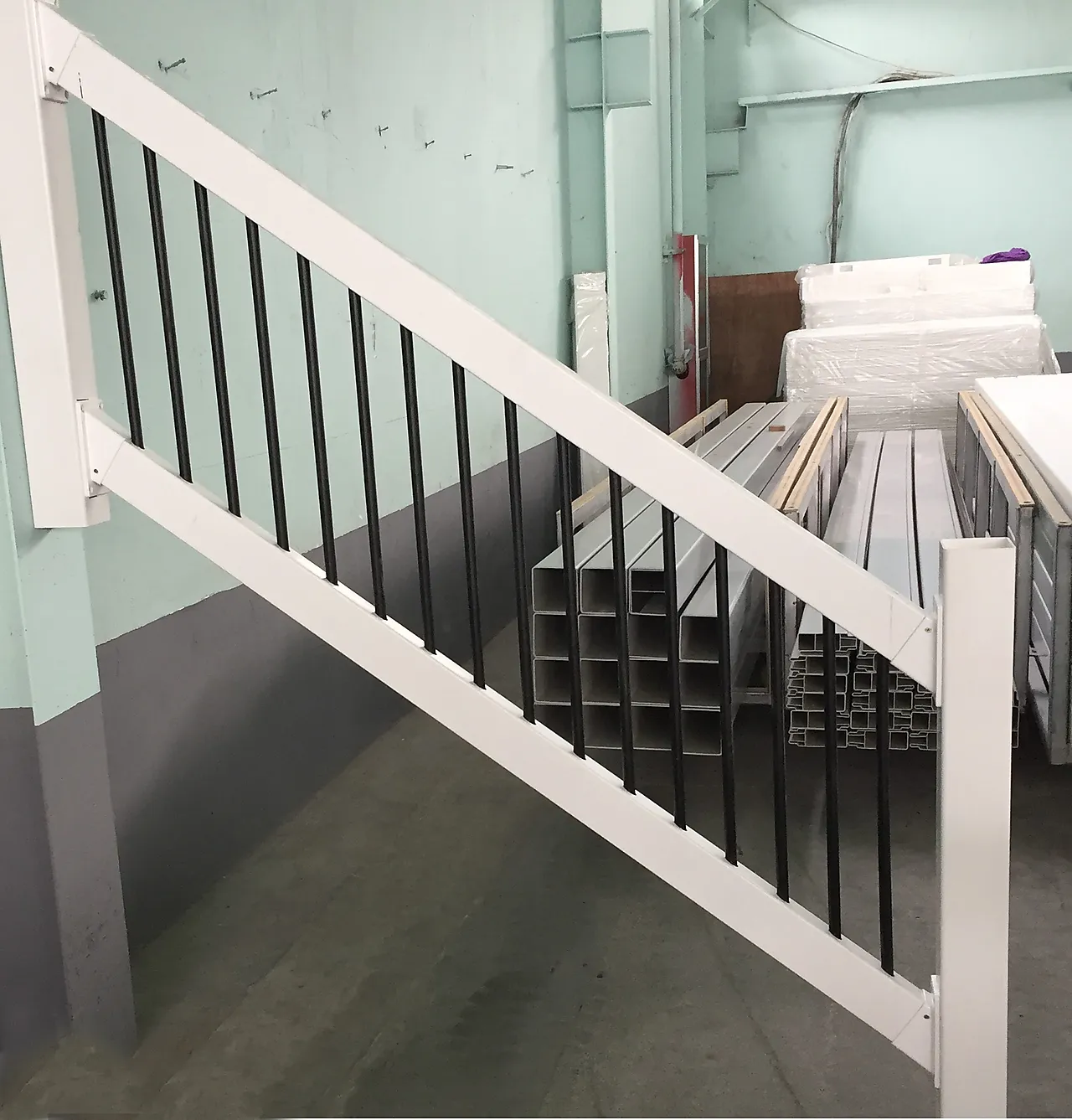 Trapperekkverk vinyl/alu Trapperekkverk vinyl/alu