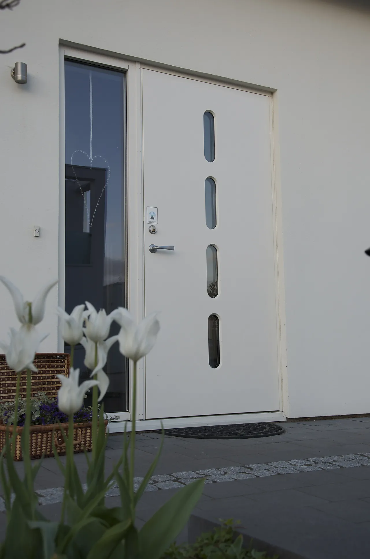 Beat ytterdør med glass 90x210 cm høyrehengslet hvit null - null - 2 - Miniatyr