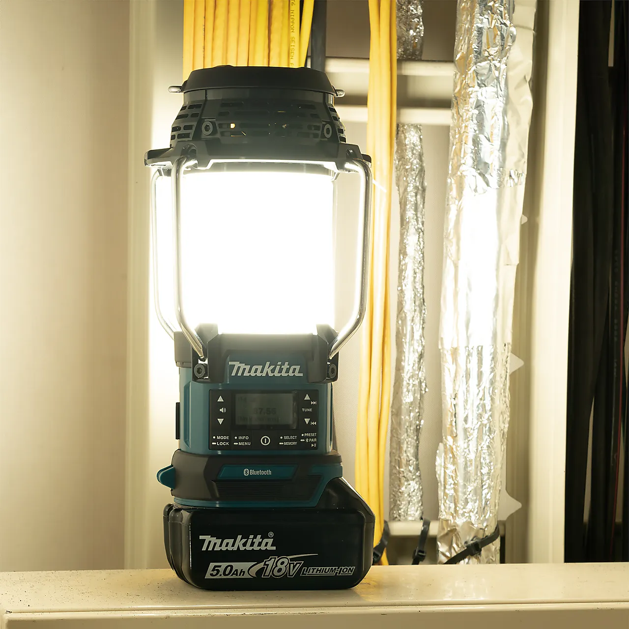 Makita radiolampe DAB+ 18V DMR056 null - null - 2 - Miniatyr
