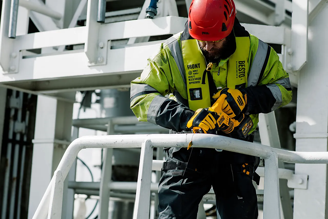 Bajonettsag uten batteri og lader 18 volt i kasse null - null - 3 - Miniatyr