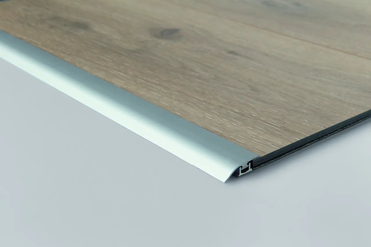 Overgangsprofil vinyl planks & tile 2000x7x26mm Overgangsprofil vinyl planks & tile 2000x7x26mm
