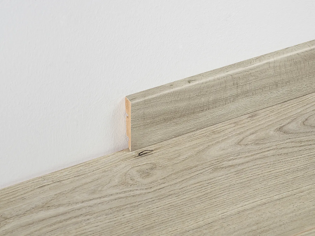 BerryAlloc Sokkellist Sicily Eik 2,4m