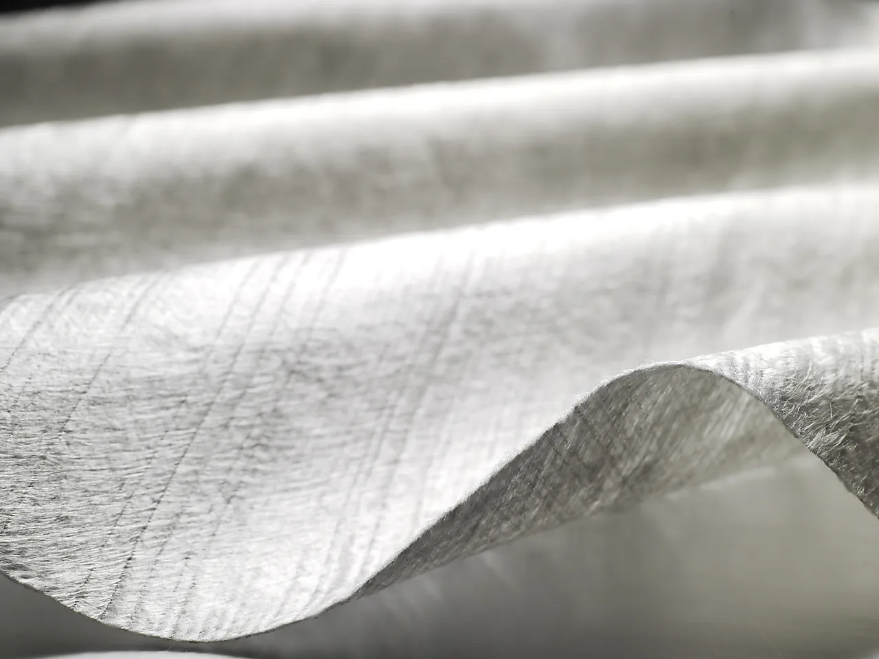 Fiberduk hus/hage 1x25m 100gr 25m2 / 2,5kg pr rull / 7stk pr eske Fiberduk hus/hage 1x25m 100gr 25m2 / 2,5kg pr rull / 7stk pr eske