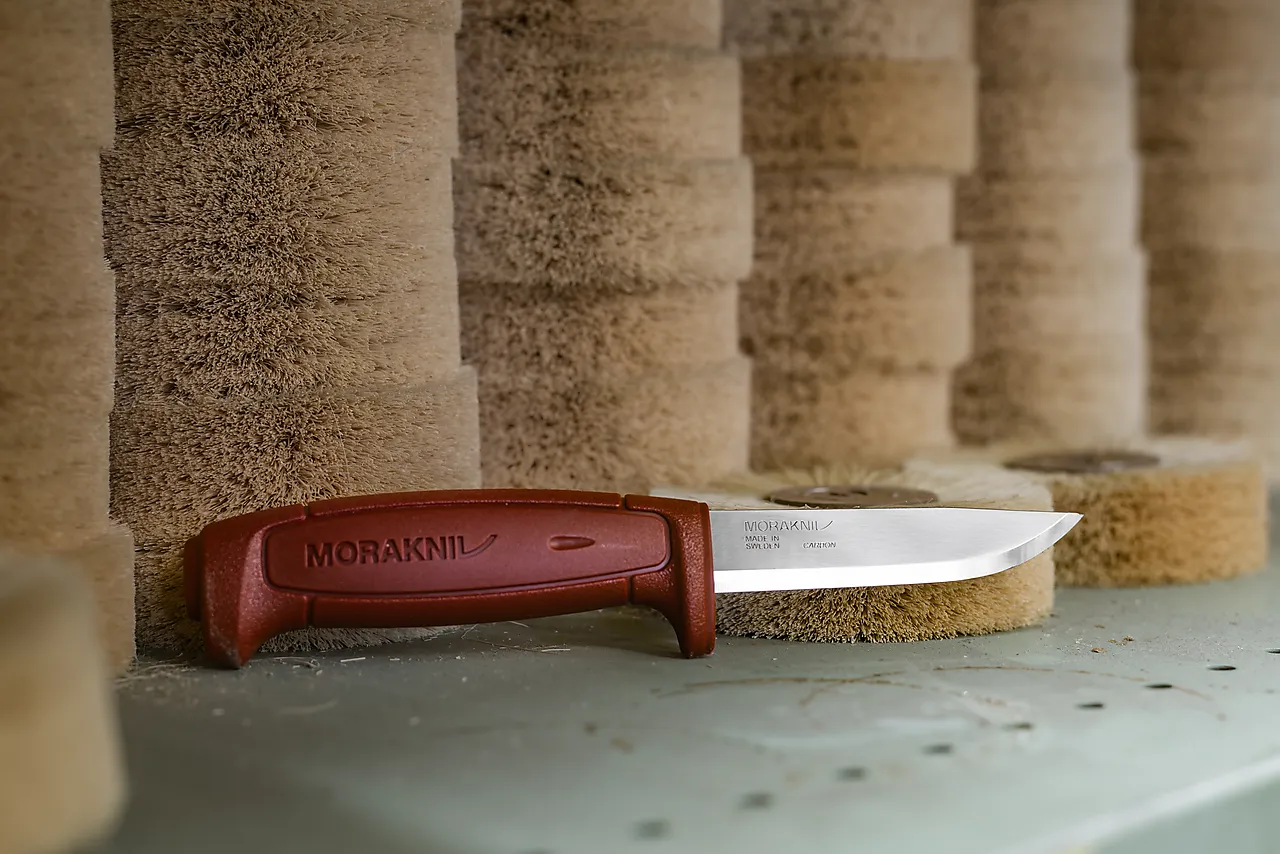 Morakniv basic 511 spann allround slirekniv kullstål