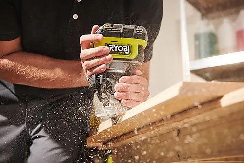 Børsteløs overfreser 18V ONE+ HP