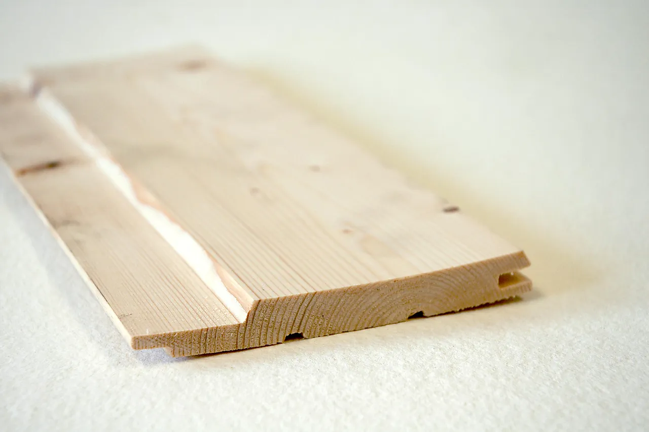 Rustikkpanel skrå furu 14x145 mm