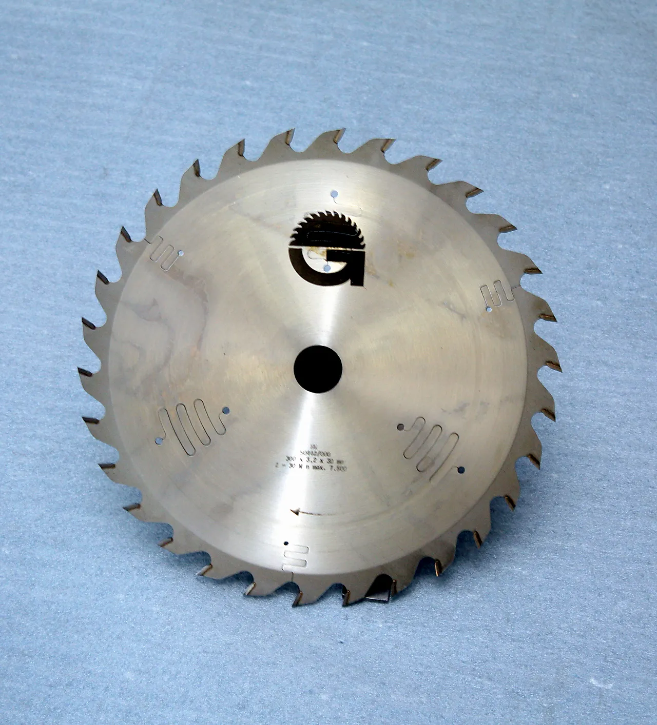 Ernex sagblad standard gjerdesag 805 204mm ø30 z=30