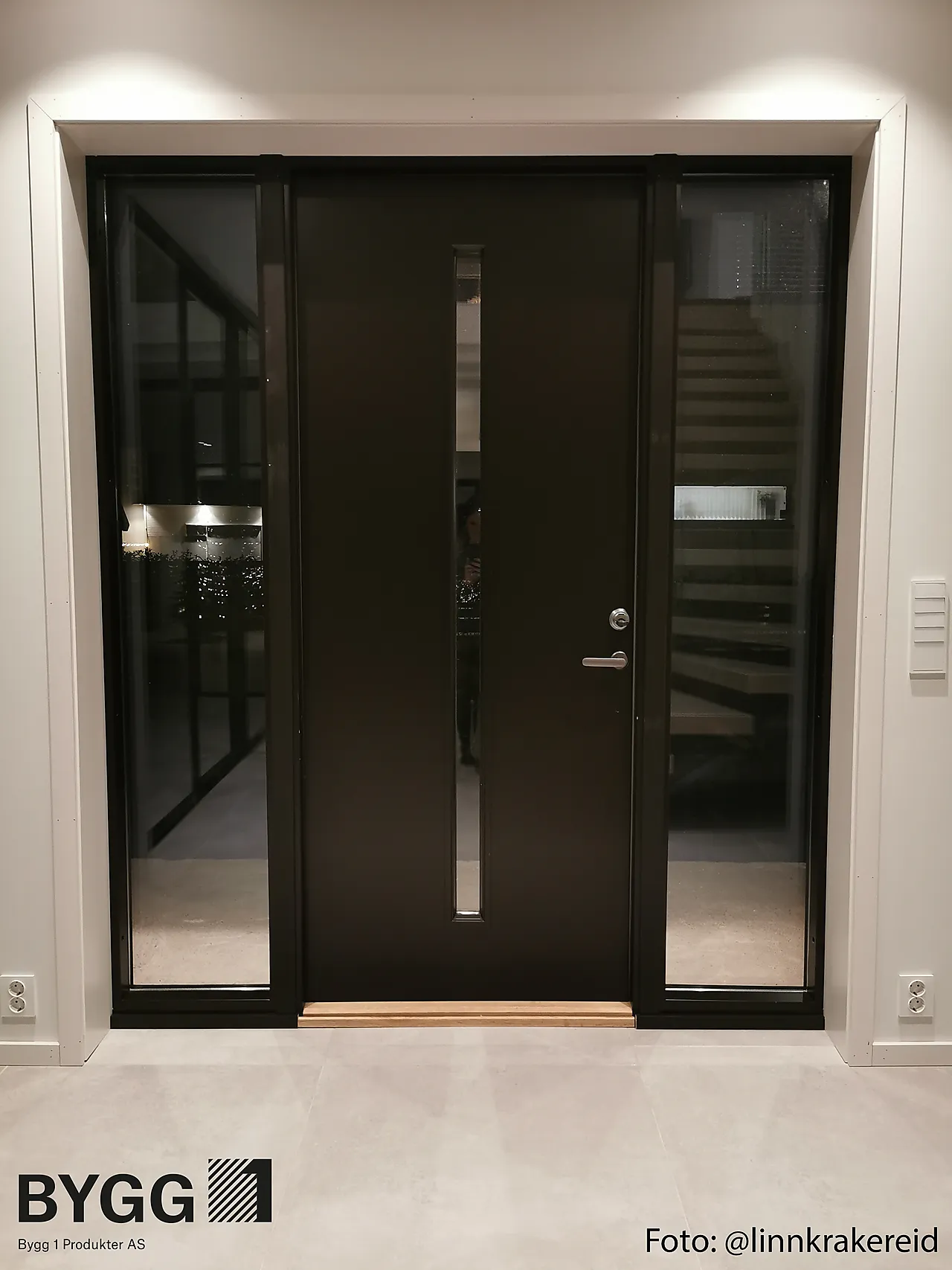 Ytterdør tf hovdeby 18x21h hv frosta glass - ncs s 0502-y null - null - 3 - Miniatyr