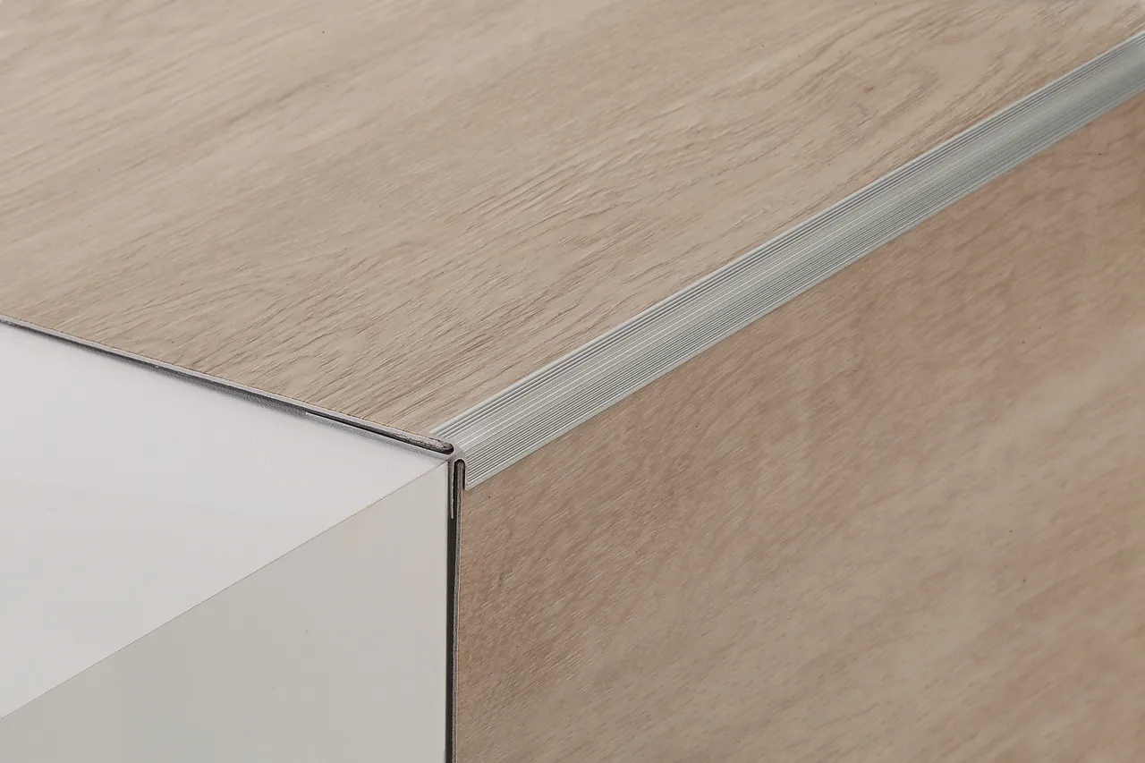 Avslutningslist hvit 10mm aluminium null - null - 2 - Miniatyr