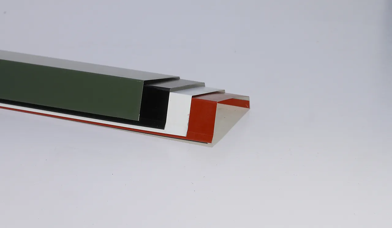 Vindski beslag polyester sort Alsvåg